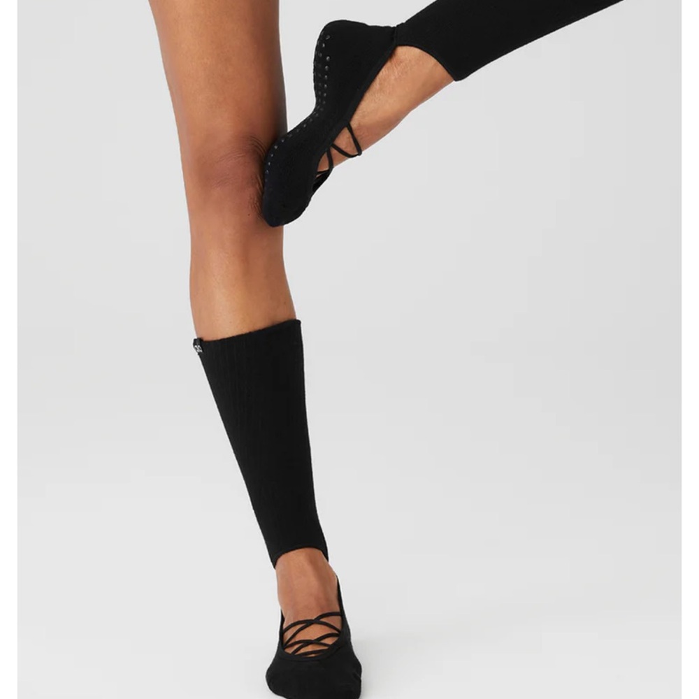 NWT alo women’s strappy siren grip sock